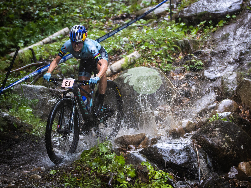 Mountainbike fahren mit dem neuen Matschreifen Severe